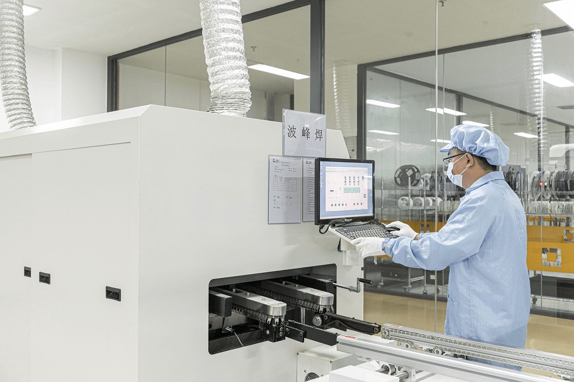 Reflow soldering line in the Yado factory