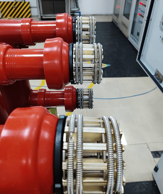 Yado sensing at circuit breaker contacts, photographed in service