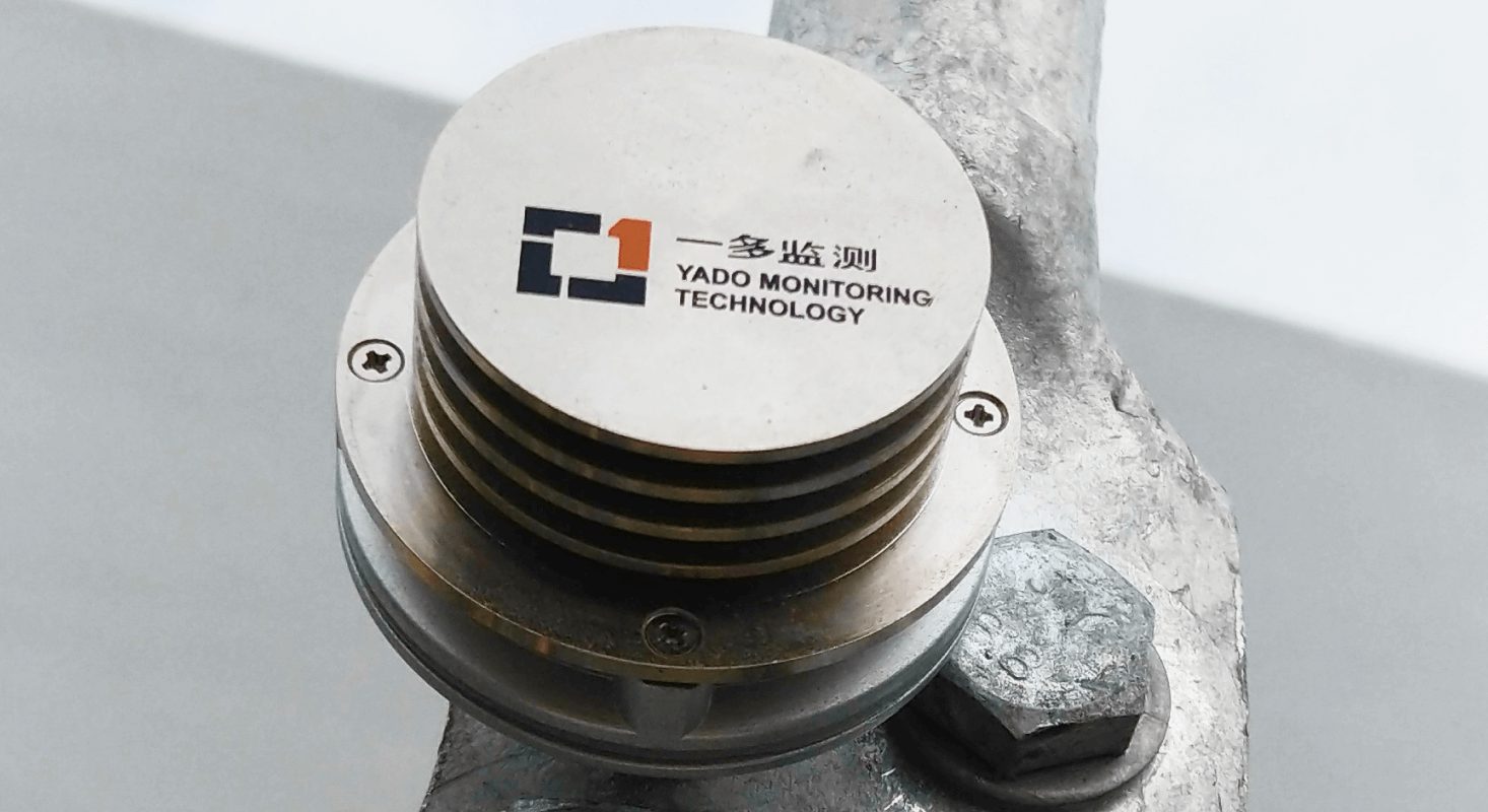 Yado Thermal Bolt fitted to a bolted electrical connection